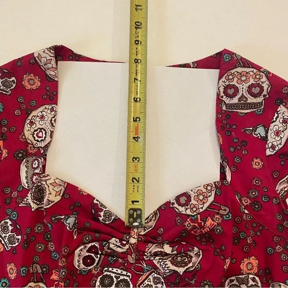 Hell Bunny Sugar Skull print dress. Size M. Sweetheart neck. Back zipper. Used. - Picture 10 of 13